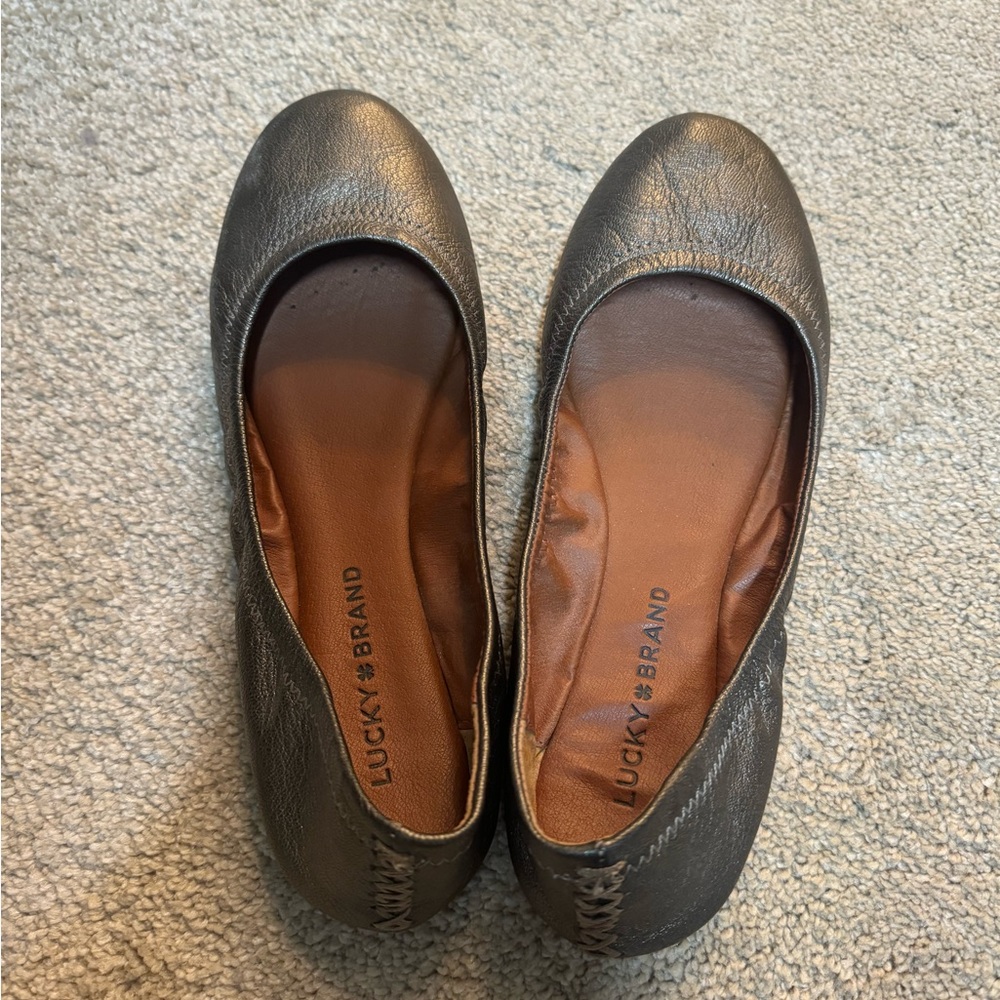 Lucky brand ballet flats metallic color